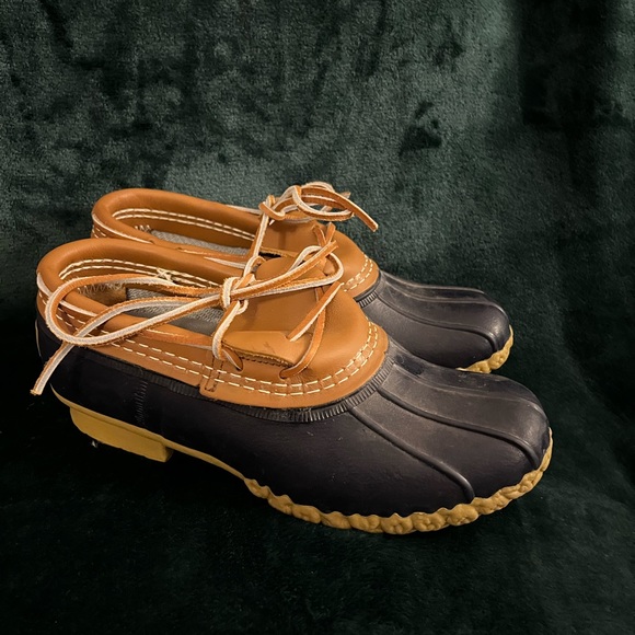 L.L. Bean boots - Picture 1 of 4